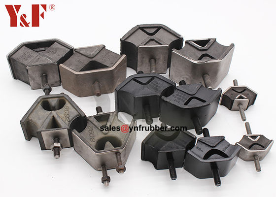 Body Mount Rubber Vibration Bushings Untuk Universal Automotive